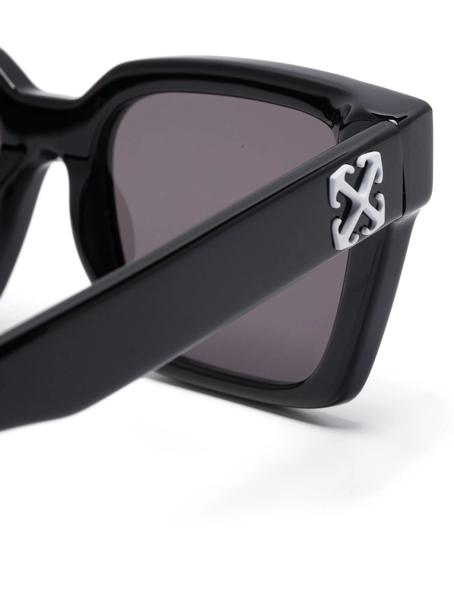 Off-White "BRANSON" OERI111 1007 Black