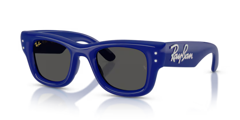 686087-Bluestrass1.avif
